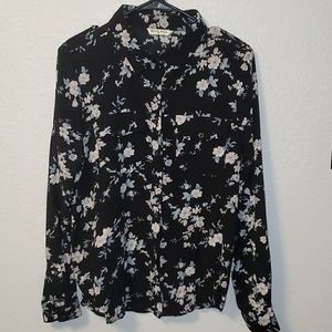 Lightweight floral button down